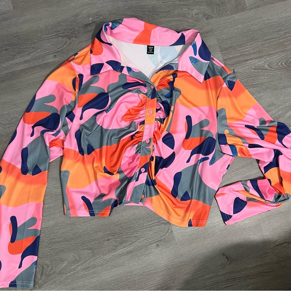 Ruched Button Up Collared Top Plus Size - Picture 3 of 5